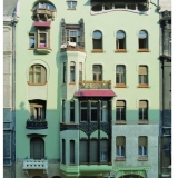 It's quite easy to run into remarkable houses on the street of Budapest just like this one - Guided City Tour